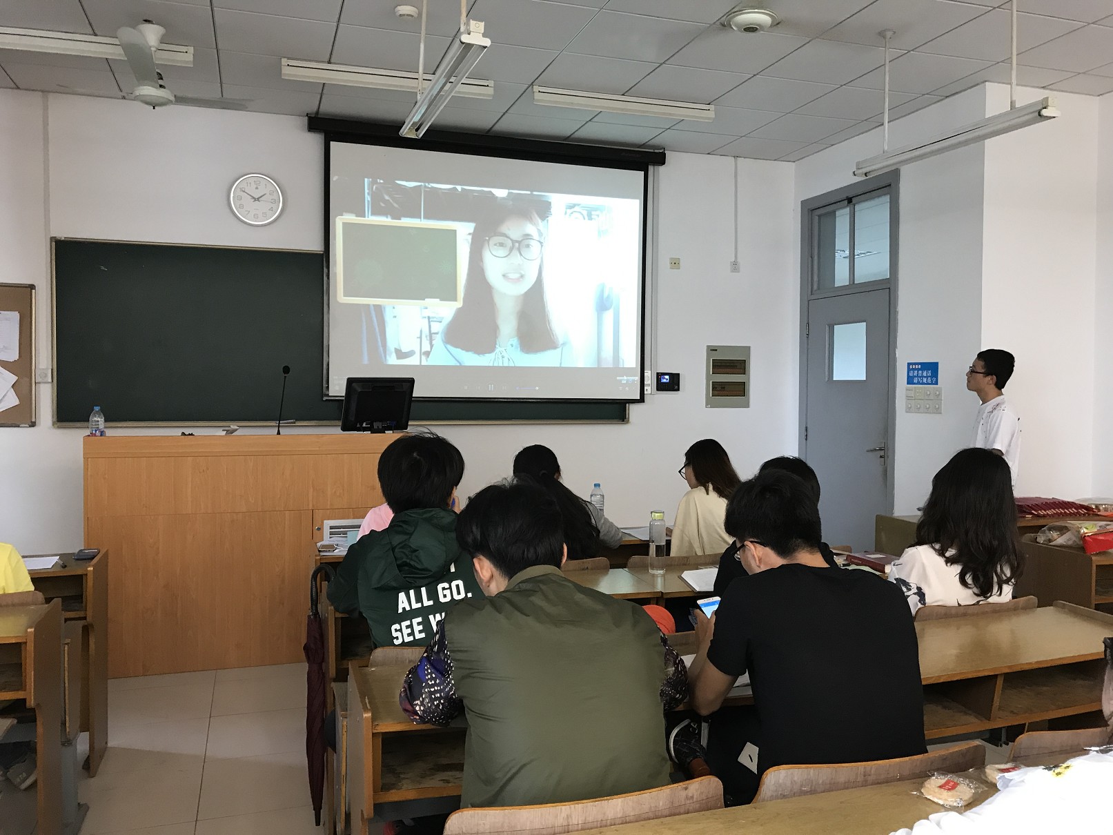 书香杏林 砥砺前行――bw必威西汉姆联明德导师团系列活动之14卫管首届读书报告会